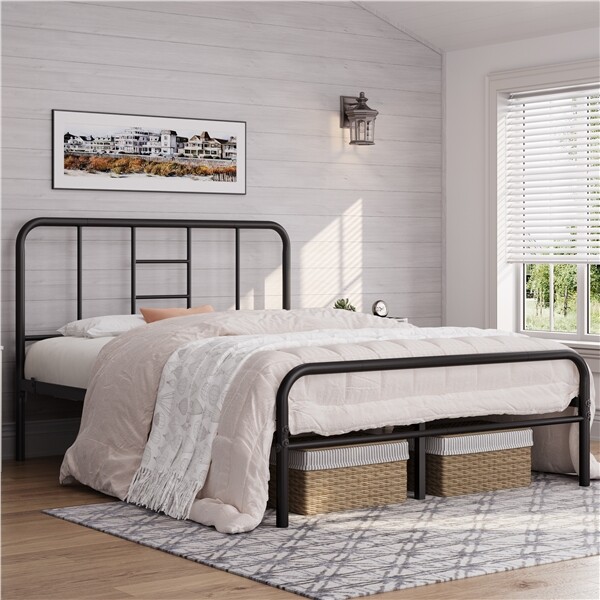 4ft6 Double Bed Frame, Strong Metal Bed Frame with Headboard, Black