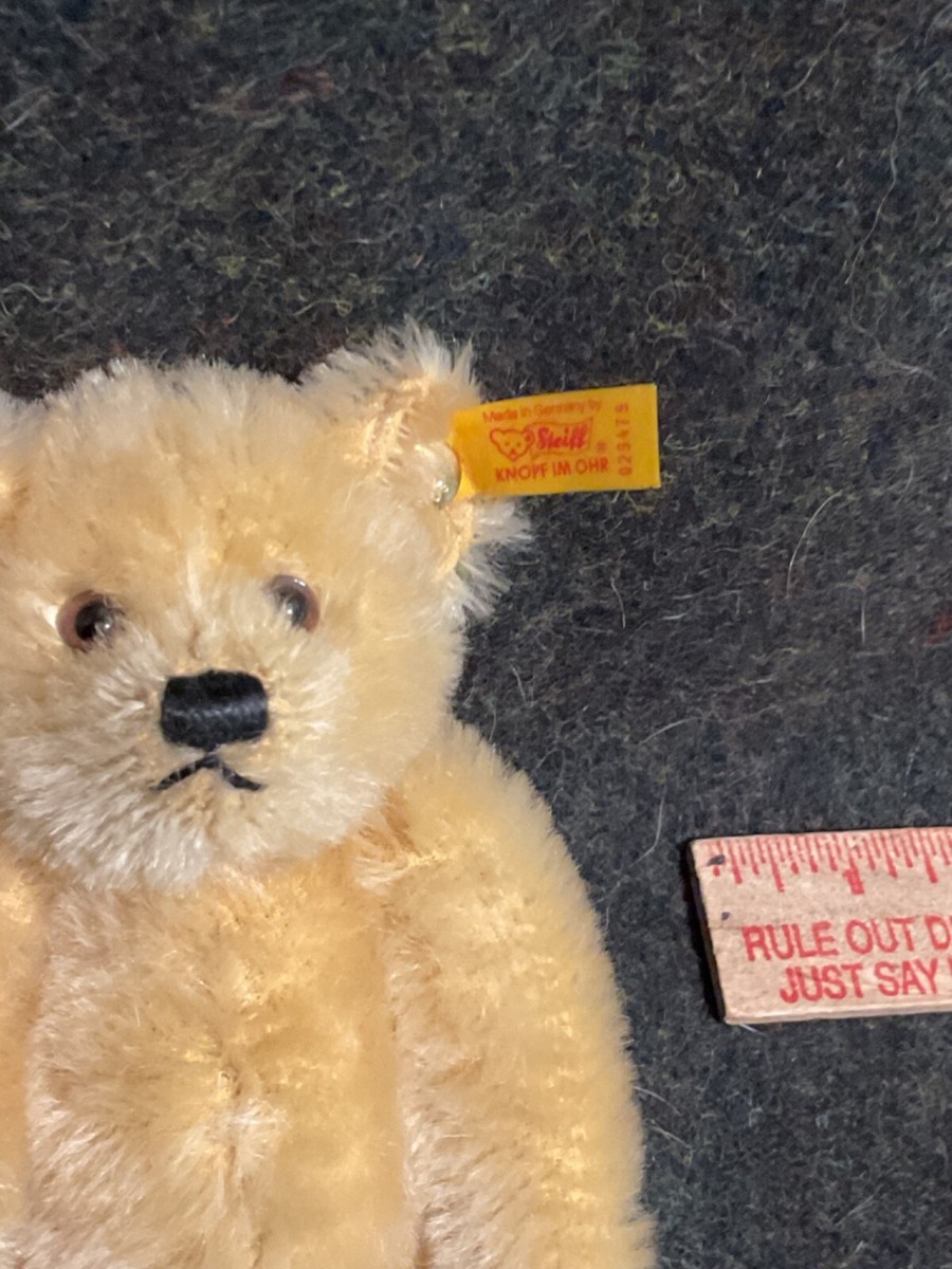 Steiff Teddy Bear #029479 “Petsy” is a replica of a 1927 Bear from