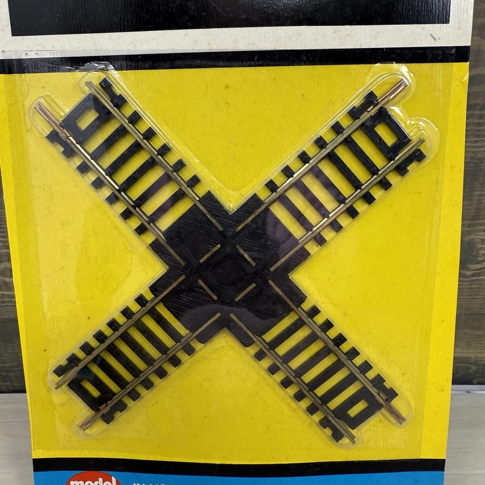 Vintage Model Power #68 HO Scale 90 Degree Crossing Track NOS - Image 2 of 4