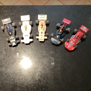 5 VINTAGE SCALEXTRIC 1970s F1 CARS ALL WORKING 2 Need Attention