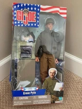 GI JOE Ernie Pyle D-Day Collection Hasbro 12” 1/6 2001 -New but Box front dented