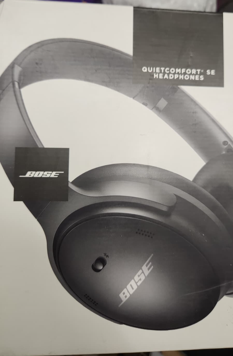 Bose QuietComfort SE Wireless Around Ear Headphones - Black for