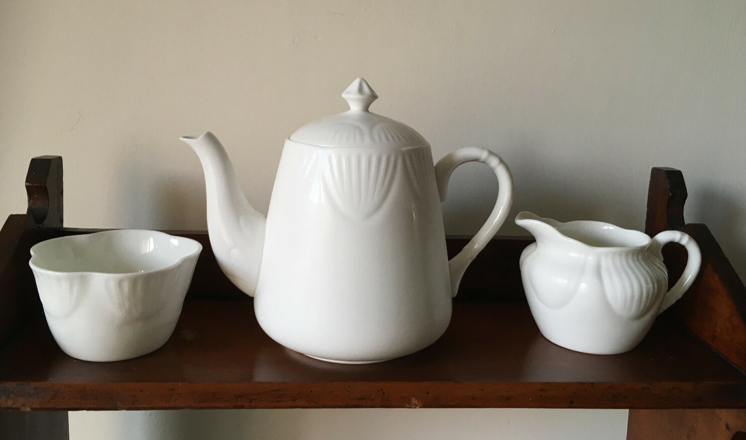 Tea Set Vintage White Porcelain Tea Pot Milk Jug and Sugar Bowl eBay