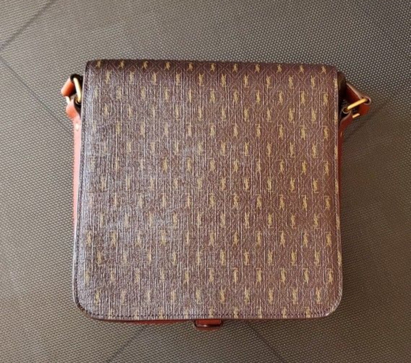 Borsa messenger Saint Laurent Le Monogram borsa fibbia media tela e pelle