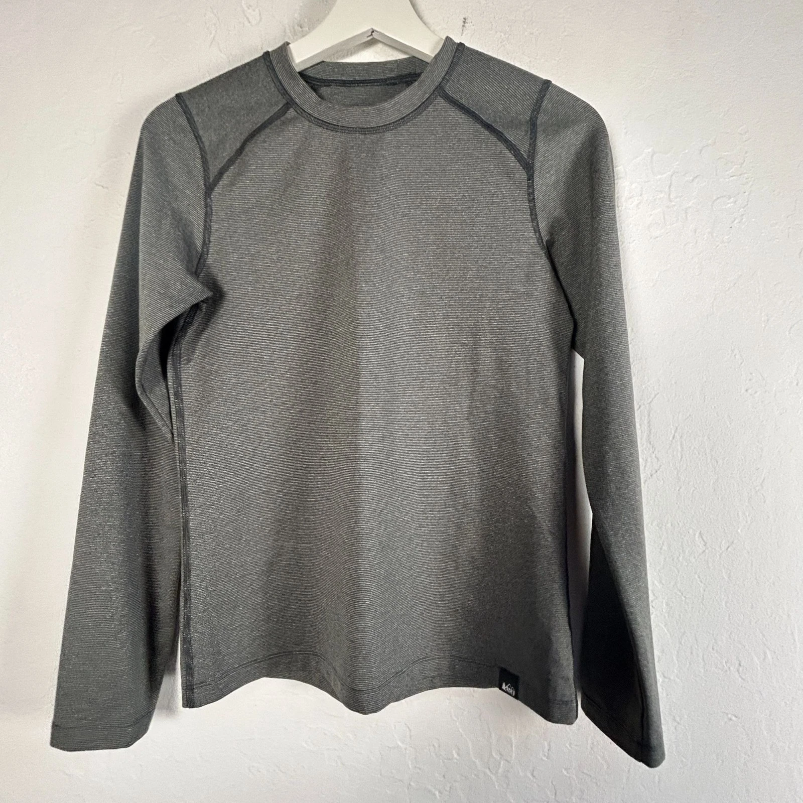 REI Co-Op Kids Long-Sleeve Base Layer Top Gray Large (14-16) Pullover Outdoor