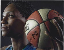 SYLVIA FOWLES Signed 8 x 10 Photo WNBA Basketball MINNESOTA LYNX Olympics USA