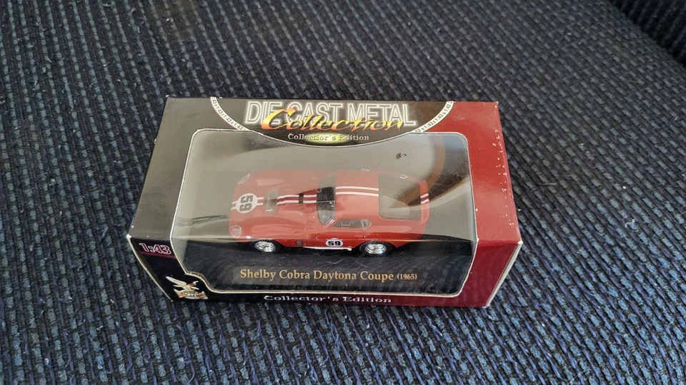 1:43 Shelby Cobra Daytona Coupe 1965 Road Signature Collector's Edition NIB - Image 2 of 4
