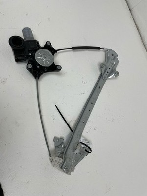 2023-2025 TOYOTA CROWN OEM 2.5L AWD FRONT RIGHT DOOR WINDOW REGULATOR 8571030570