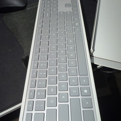 Microsoft Surface Keyboard - Gray