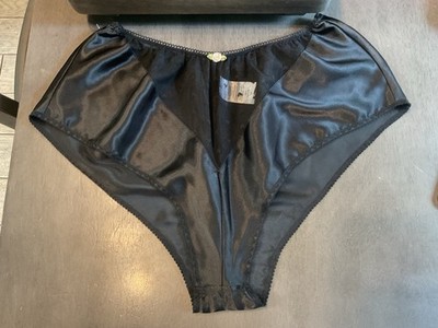 Women s Pair Of Second Skin Flare Scoop Panties Black Polyester Sz M Unbranded