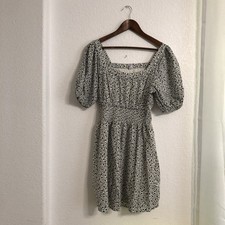 Old Navy Womens Dress Black White Floral Smocked Waist Puff Sleeve Size Small