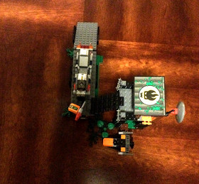 LEGO Agents: Swamp Raid (8632) W/INSTRUCTIONAL MANUAL (no figures) MISSION 2.0