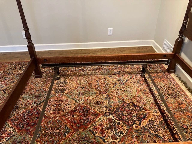 DE COLECCIÓN CHARAK COMPLETO/DBL CAOBA 4 POSTES BD (#676), COLCHÓN, BX SPG., ORIG. FAM. PROPIO Foto 3 de 4