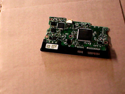 PCB 100413 B 0A29531 01 0A53039 HDS721680PLA380 404024-001