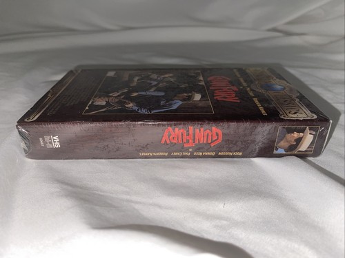 VHS: GUN FURY.....ROCK HUDSON-DONNA REED-LEE MARVIN Factory sealed - Picture 2 of 6