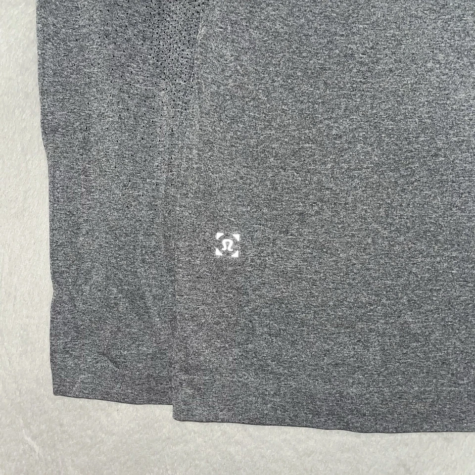 Lululemon Metal Vent Tech 1/2 Zip Mens Medium Gray Gatorade Logo Gym Wicking - Image 4 of 4