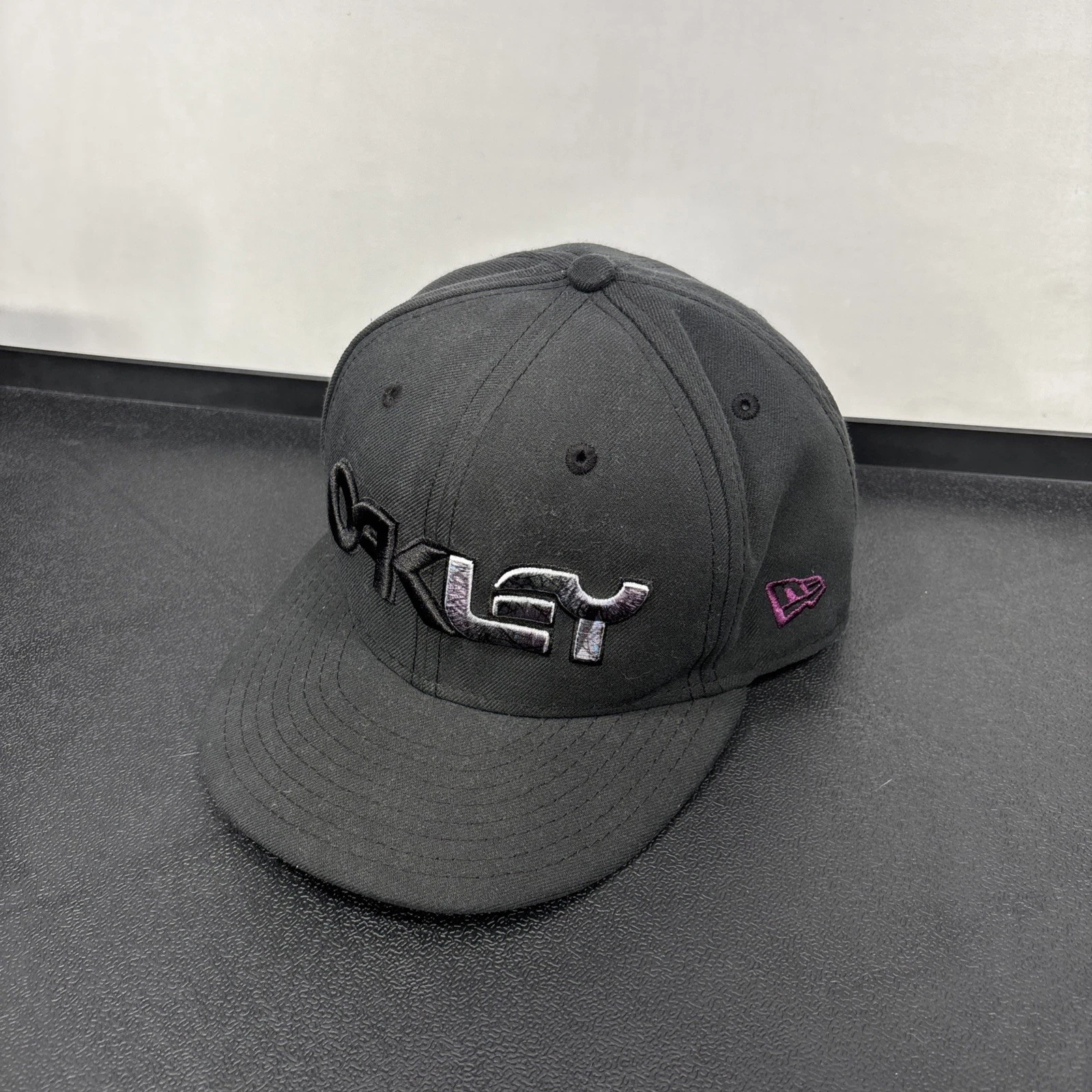 Oakley New Era Hat OSFA Black Camo Embroidery Trucker Lightweight Adjustable Cap
