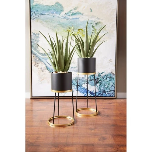 Cyan Design 11039 Liza Gold and Black Stand, Large - Picture 3 of 8