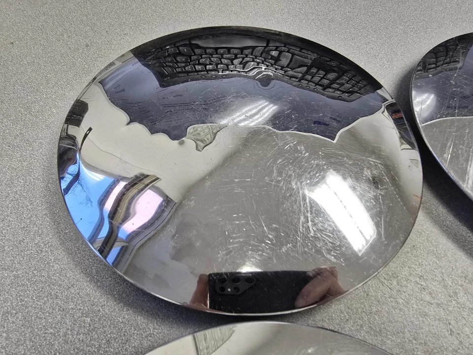 JUEGO DE 4 TAPACUBOS FRENO DISCO PORSCHE 356C 356SC ORIGINALES USADOS SIN AGUJEROS 3/63 NLA 2 Foto 2 de 4