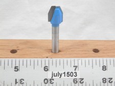 (1) NEW  1/2" D 30° Groove Bevel Chamfer Angle Profile Carbide Tip Bit Degree w2