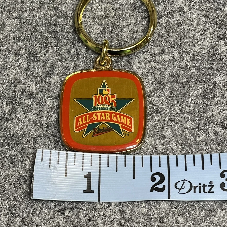 All Star Game Key Chain 1985 Minnesota Twins Baseball MLB Gold Vintage - Image 4 of 4