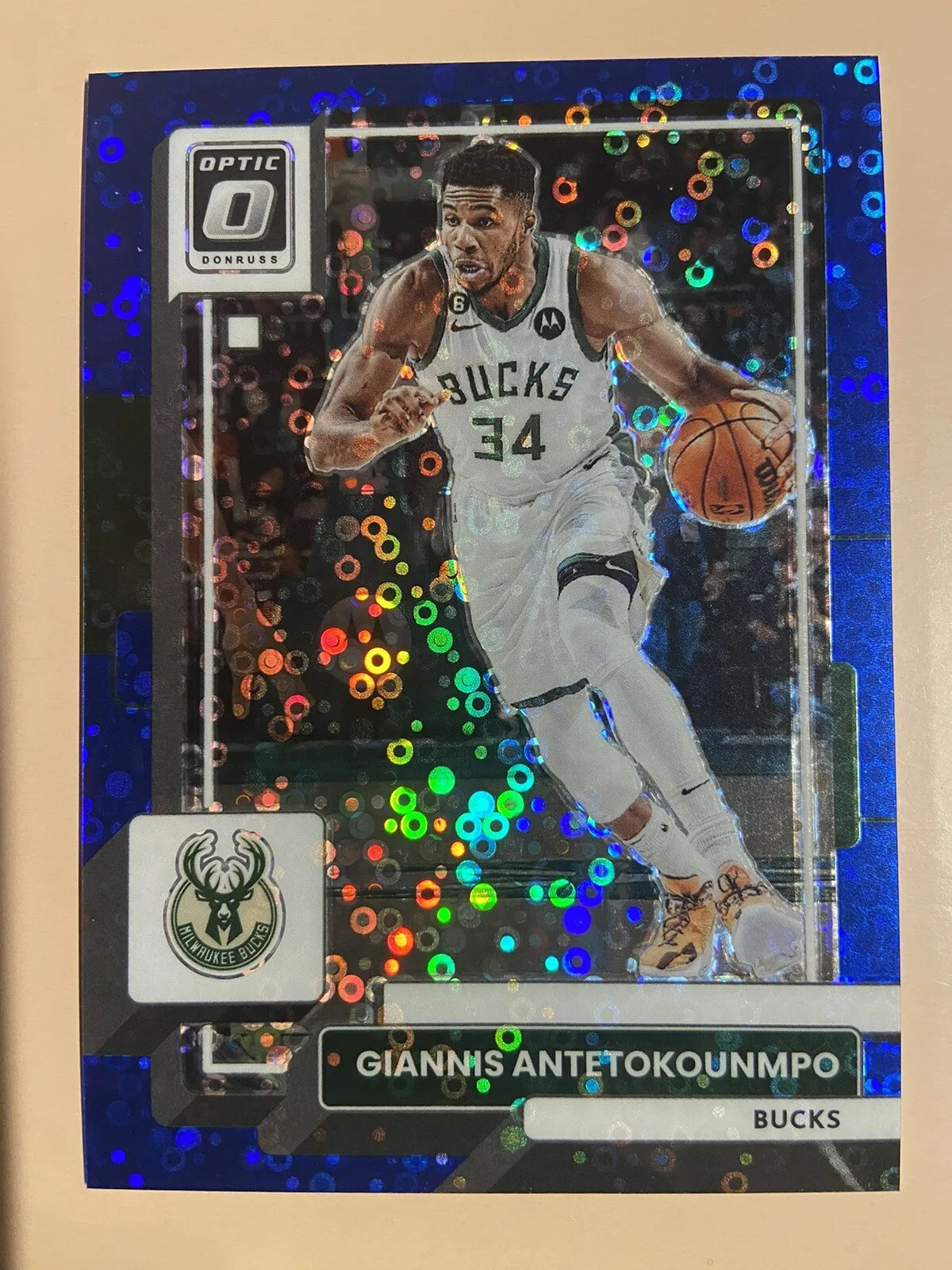 2022-23 Panini Donruss Optic Giannis Antetokounmpo Blue Fast Break /49 Bucks #75