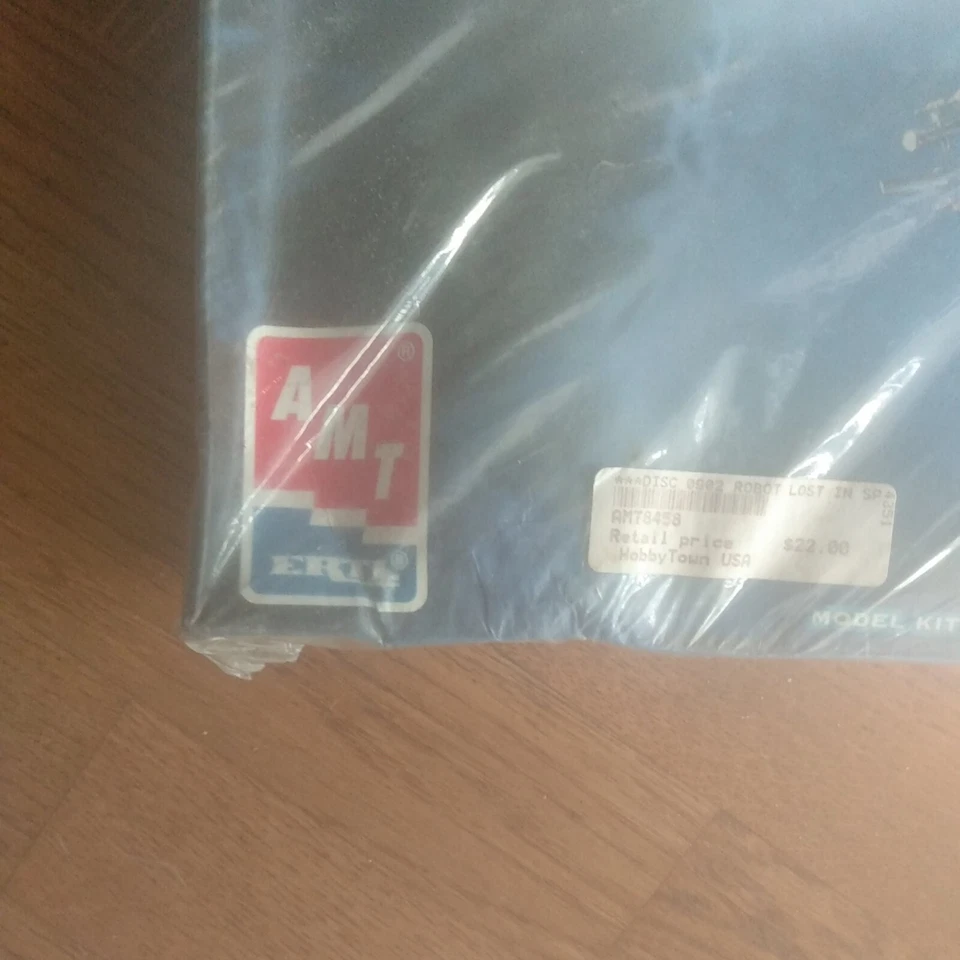 Lost in Space - Robot Plastic Model Kit (AMT/ERTL) sealed NIB - Image 3 of 4