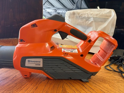 #ad Husqvarna Battery powered includes battery $200.00