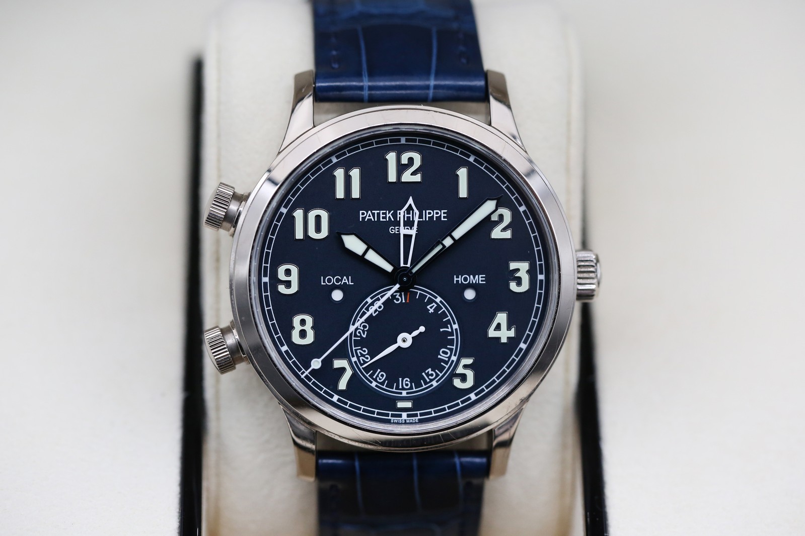 Patek Philippe 5524G-001 Calatrava Pilot 42mm Blue Dial 2021 Luxury Watch