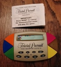 Vintage 1997 Trivial Pursuit The Best of Genus Electronic Handheld, Tested-Works