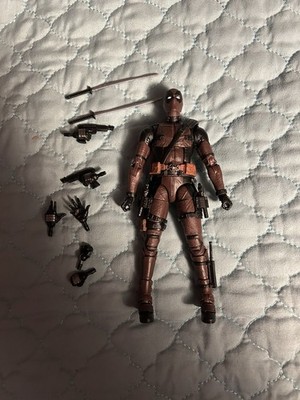 Marvel Legends figure Deadpool Amazon exclusive