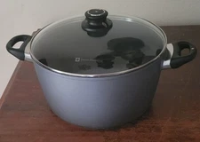 Swiss Diamond Nonstick Soup Stock Pot with Lid 5.5 Quart