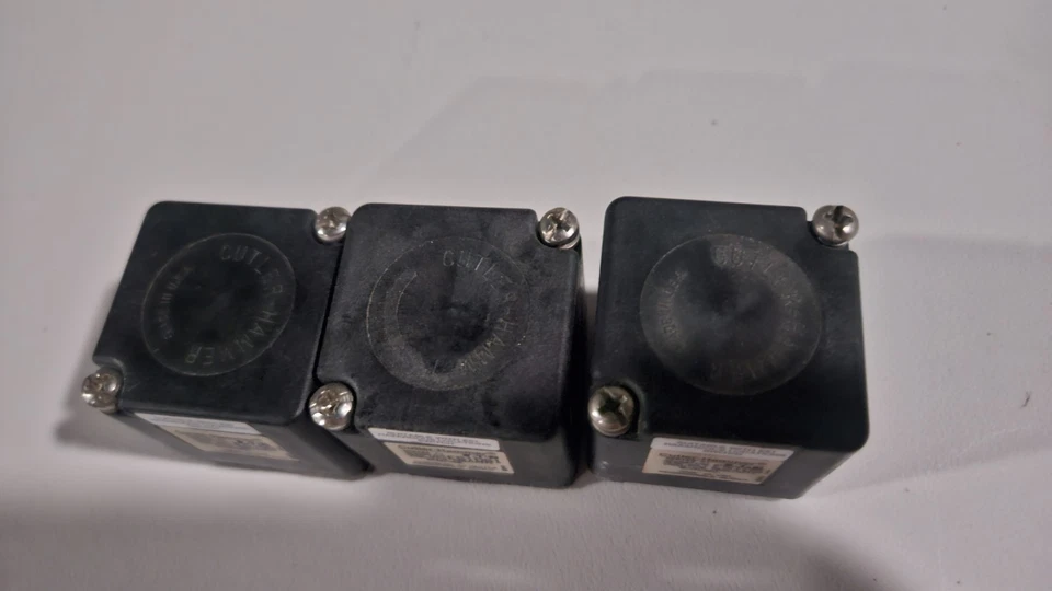 Lot of 3 Eaton Cutler-Hammer E51DS1 Inductive Proximity Sensor Heads Series C1 - Image 2 of 4