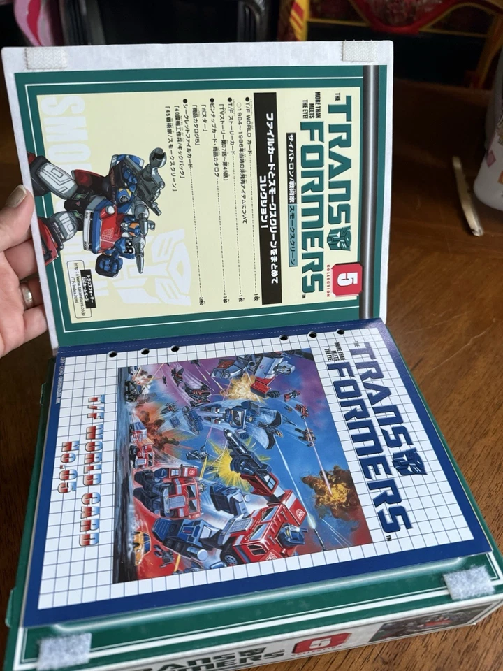 Takara Tomy G1 TRANSFORMERS REISSUE BOOK COLLECTION #5 Smokescreen - Image 3 of 4
