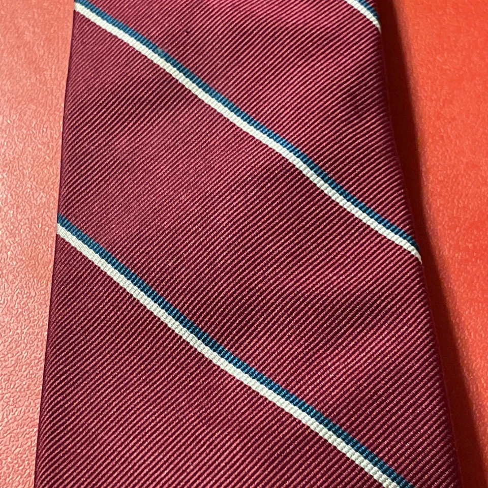 Corbata a rayas semi delgada de seda Lord & Taylor Repp usada en excelente estado EE. UU. Organzine Warp Foto 4 de 4