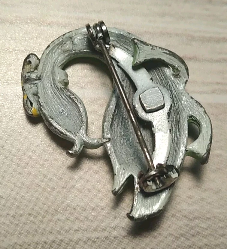 ¡Adorable! 1.25" Esmalte Verde Primavera CISNE/GANSO con Arco Amarillo y Pin Ojo Rojo"! Foto 3 de 4