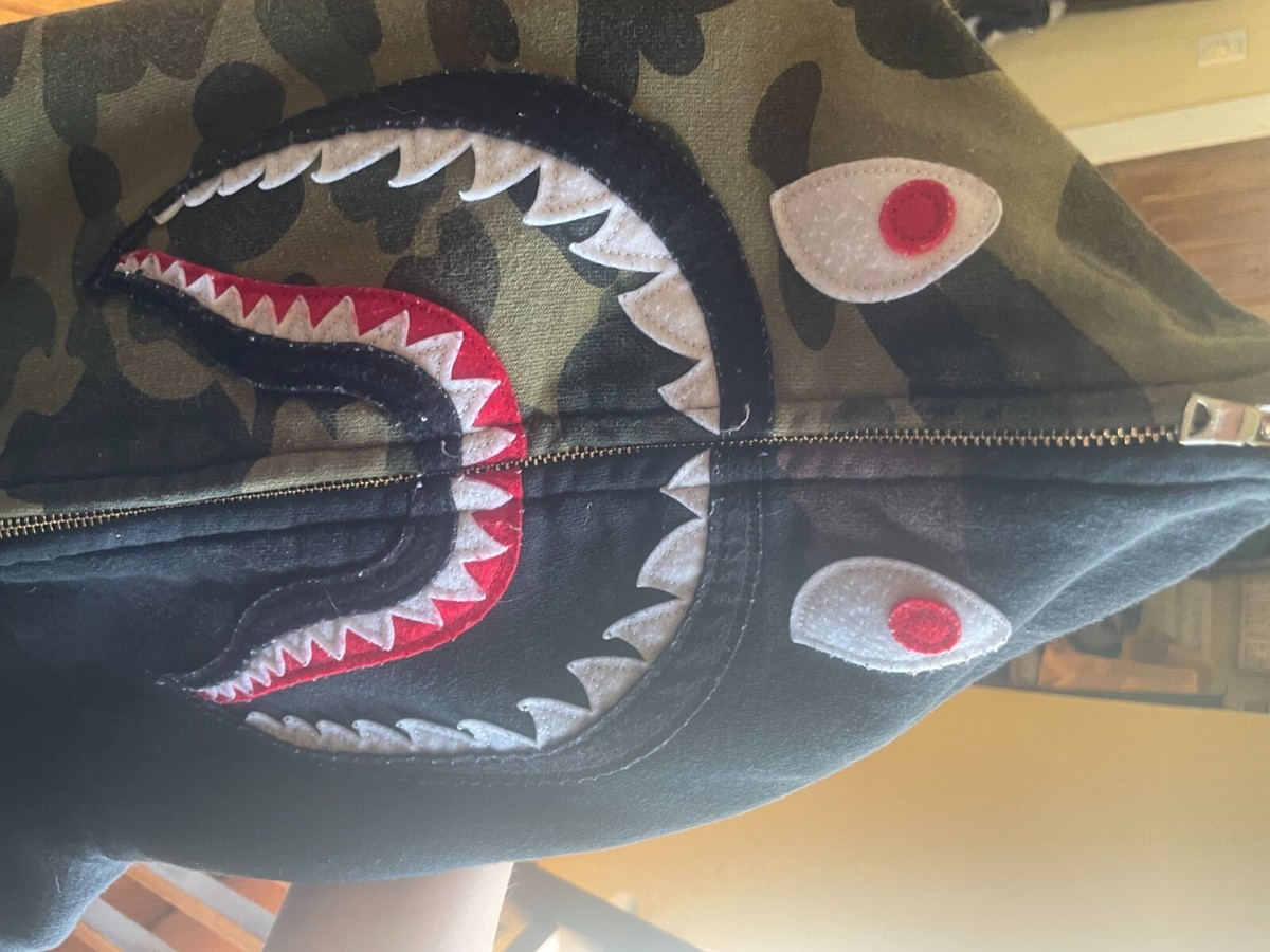 A BATHING APE ABAPE Jacket Hoodie Size Large Split Camo Shark Full