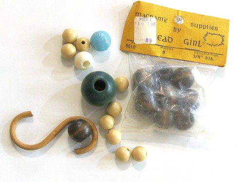 VINTAGE MACRAME BEAD BEADING LOT BEAD GIRL WOOD BEADS ORANGE COUNTY CALIFORNIA