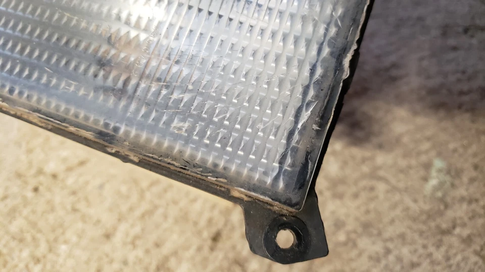  Luz de estacionamiento Mopar 1973-74 Plymouth Satellite Road Runner GTX Foto 2 de 4