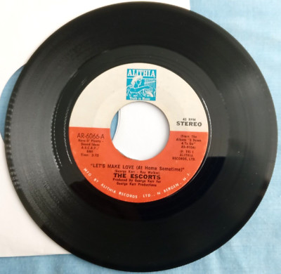 THE ESCORTS, LET'S MAKE LOVE, 1974 US ALITHIA LABEL, SOUL, FUNK. VINYL EX.