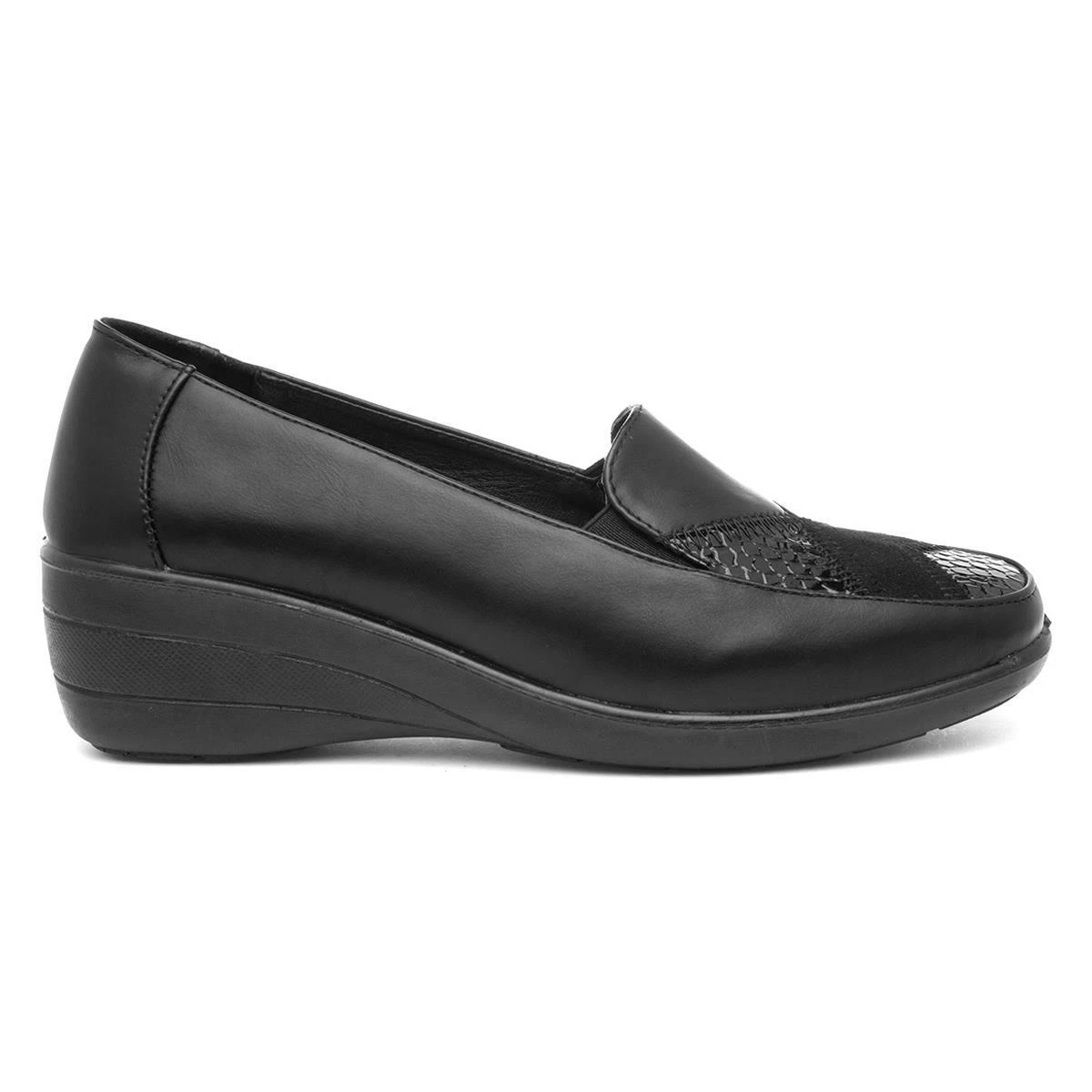Softlites black deals shoes