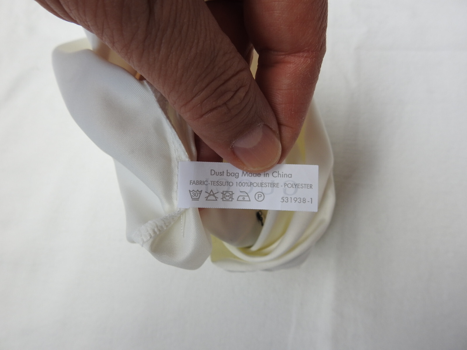 GUCCI Dust Bag Storage Travel White Drawstring (17"x8.25") 43x21 cm thumbnail 6