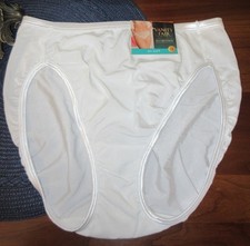 1 PR vintage VANITY FAIR 13108 nylon stretch WHITE sleek MEGA HI LEG panties 7/L