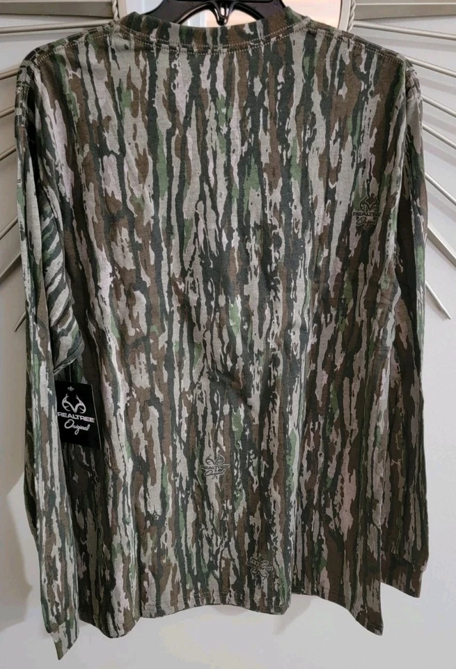 Bundle of 2 New REALTREE Original Camo 1 Sweatshirt + 1 Reg Long Sleeved T Sz M - Image 2 of 4