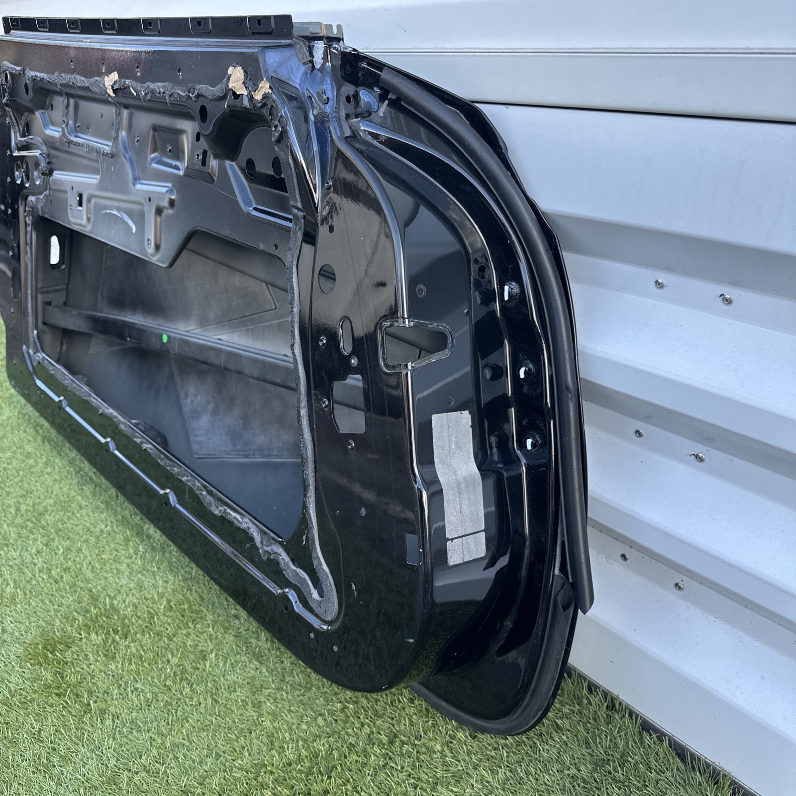 Rolls Royce Phantom Coupe Left Door Shell #D022