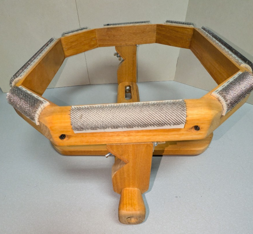 Octagon Rug Hooking Rotating & Tilting Wooden Lap Frame Tool