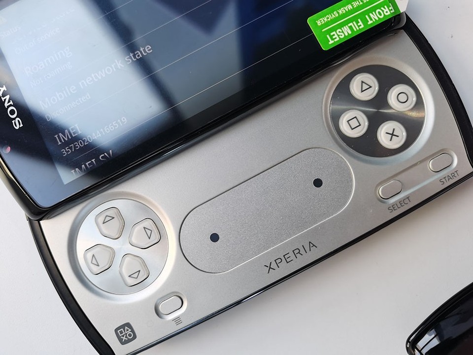 Sony Ericsson Xperia PLAY Zli R800i - Smartphone Android Gaming Sbloccato Usato