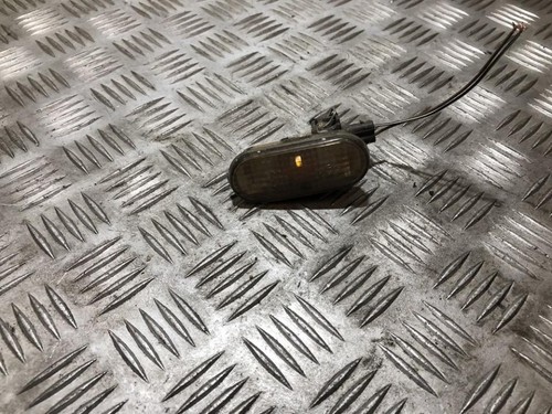 3a0949117b Seitenblinker (Kotflügelblinker) Vorne Rechts 249949  DE476574-31