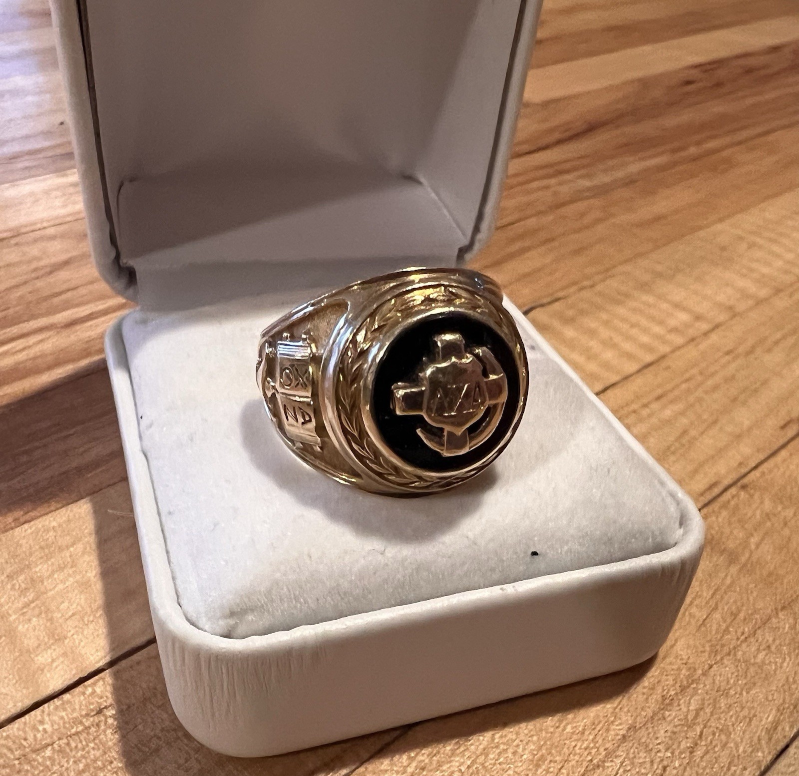 Vintage Lambda Chi Alpha Solid 12K Gold Ring With… - image 1