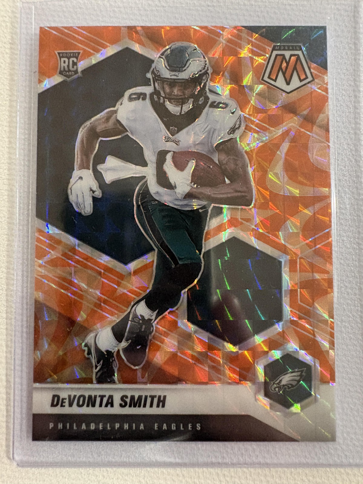 2021 Panini Mosaic #305 DeVonta Smith Prizm Reactive Orange